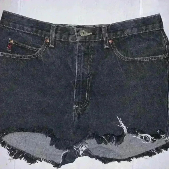 GUESS vintage Women's denim black short size 31 - Picture 4 of 9